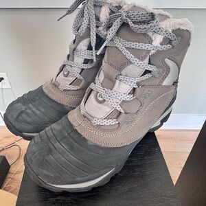 Merrell Charcoal Winter Boots size 6- NEW!